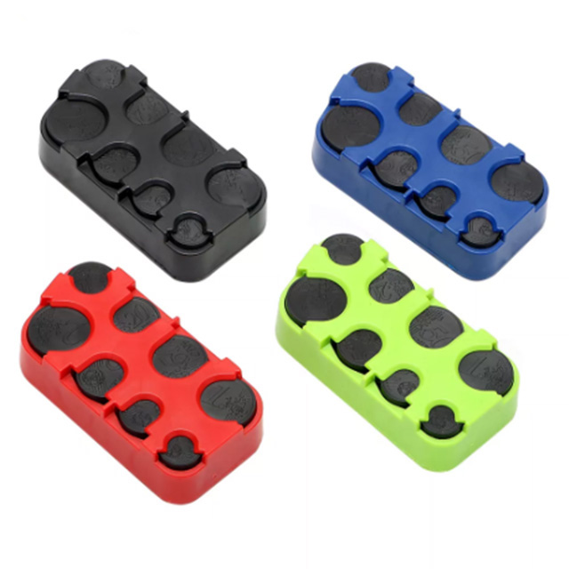 ڪيئن هڪ پلاسٽڪ ڪوئن پرس توهان جي سڪن کي منظم ۽ قابل رسائي رکي ٿو