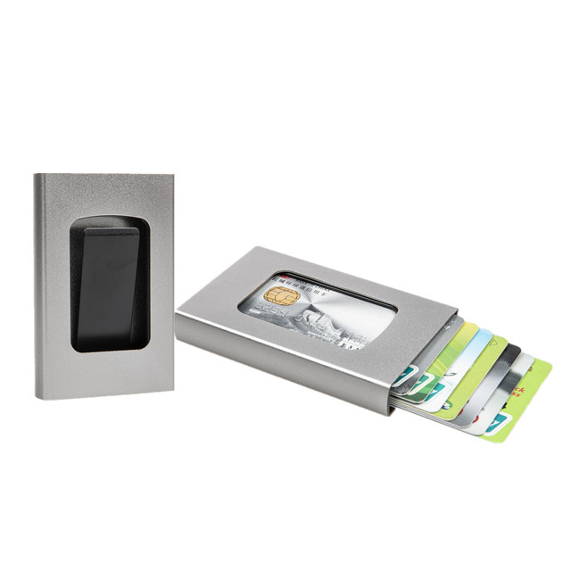 ڇا هڪ RFID بلاڪنگ والٽ ان جي قابل آهي؟